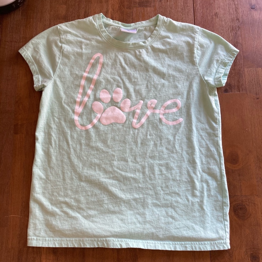 Love t-shirt